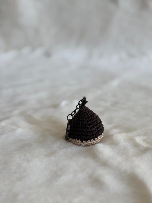 Portachiavi amigurumi a forma di castagna | Gea Design