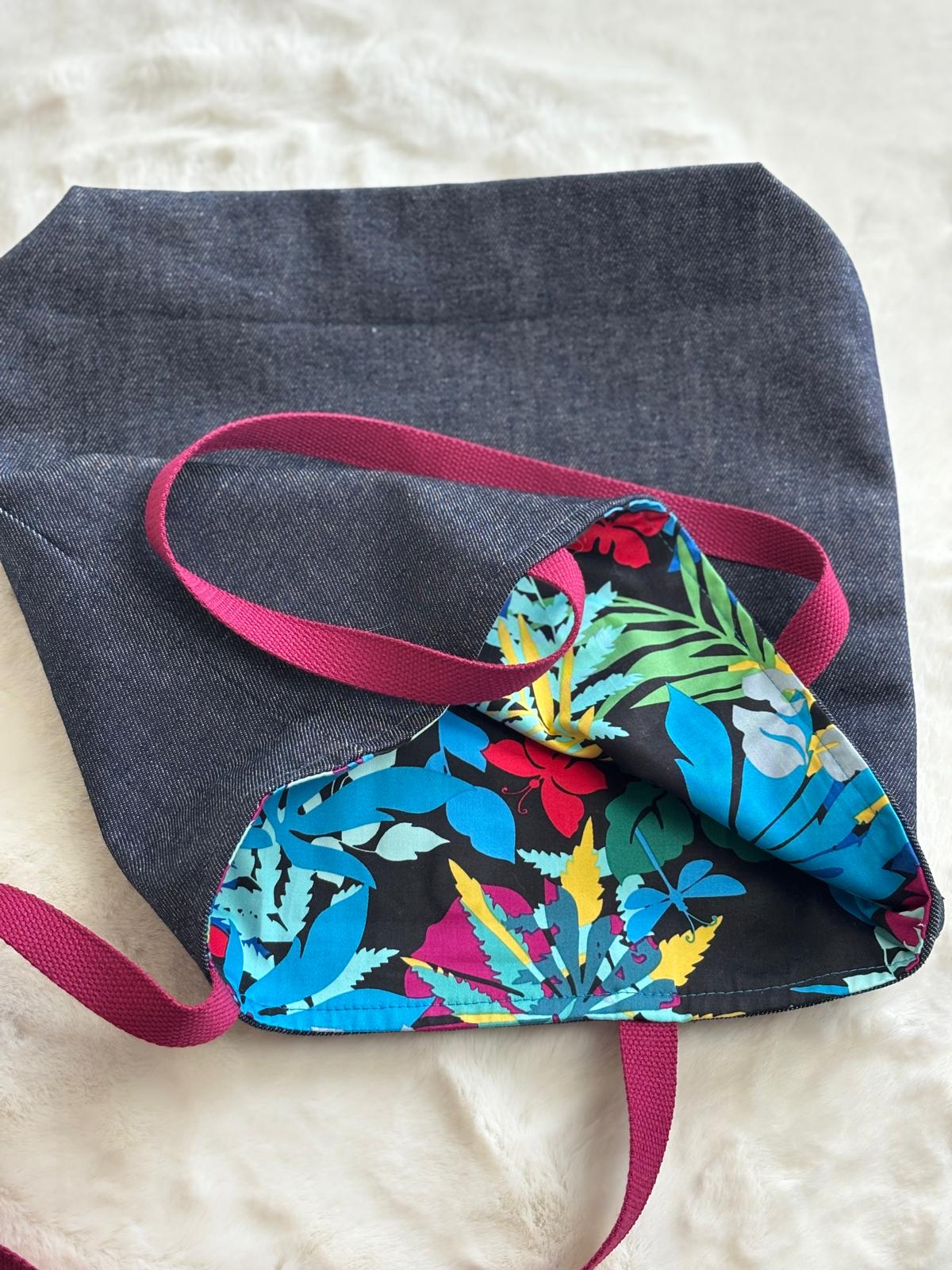 Lyra - Tote bag in denim scuro e cotone floreale deadstock | Gea Design