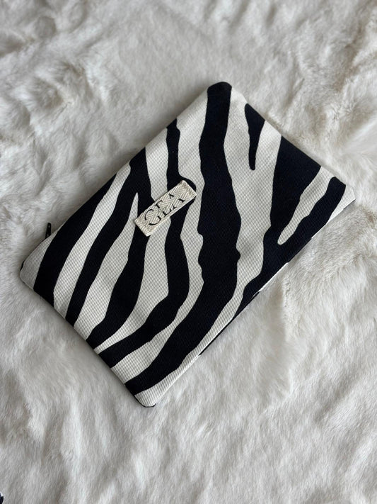 Nara - Pochette in cotone zebrato e panna deadstock | Gea Design