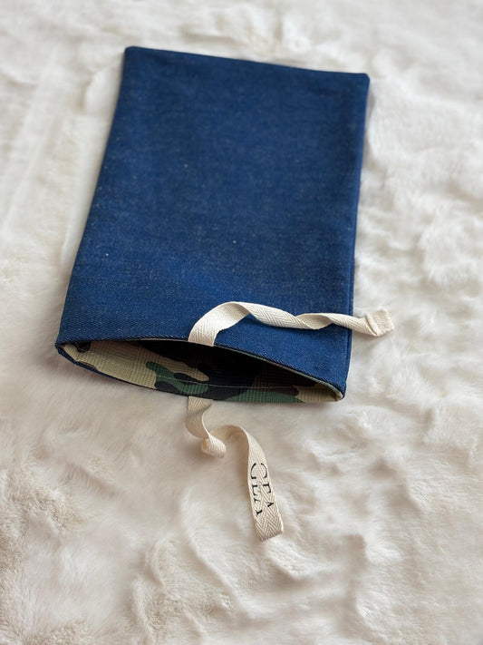 Ryn - Book cover in denim chiaro e cotone militare deadstock | Gea Design
