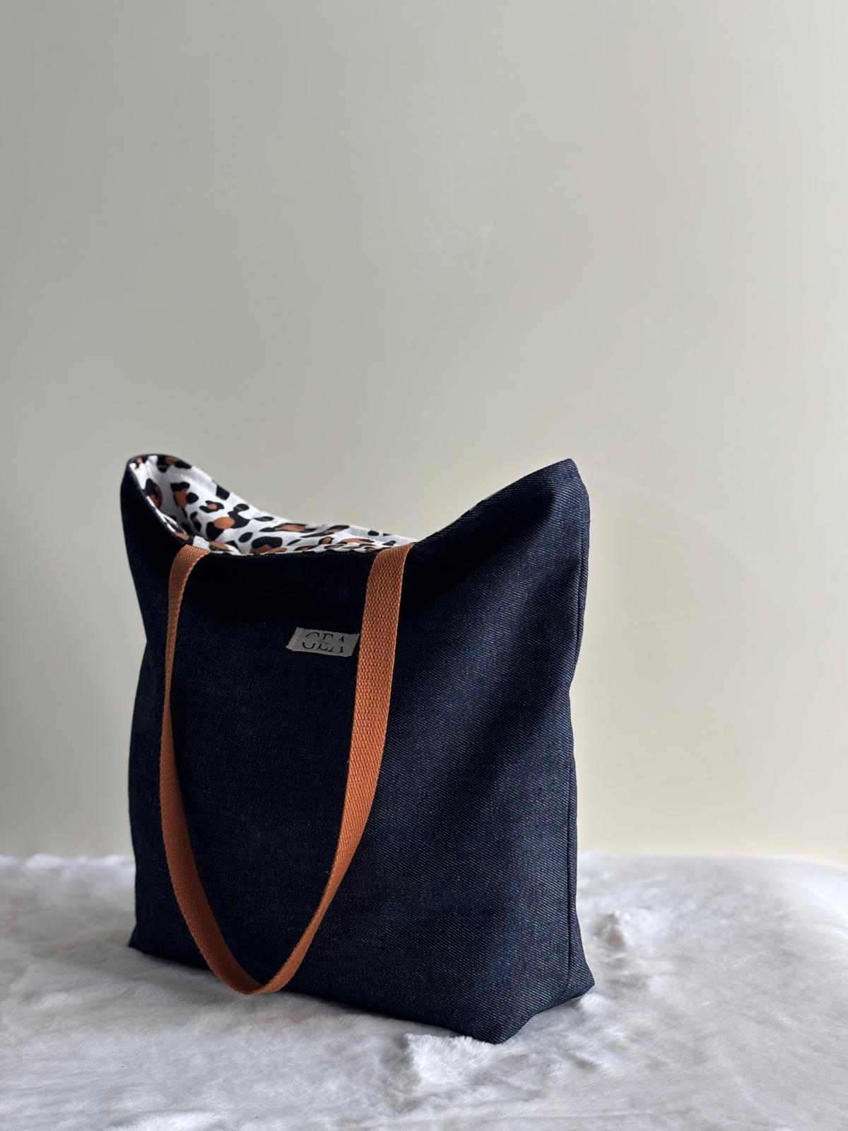 Vora - Tote bag in denim scuro e cotone leopardato deadstock | Gea Design